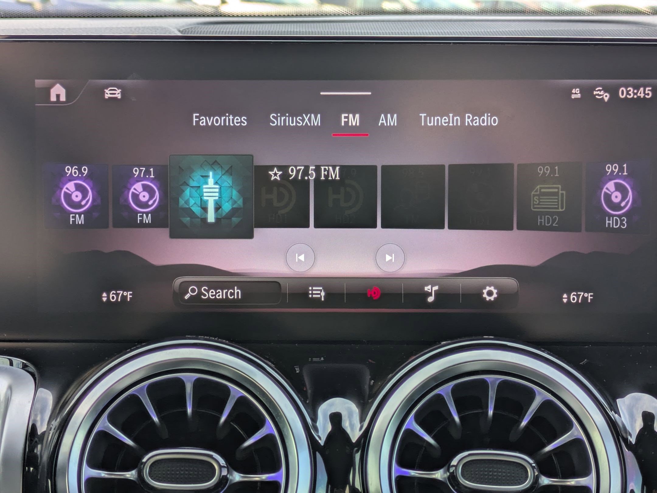 Used 2024 Mercedes-Benz GLB 250 image 23