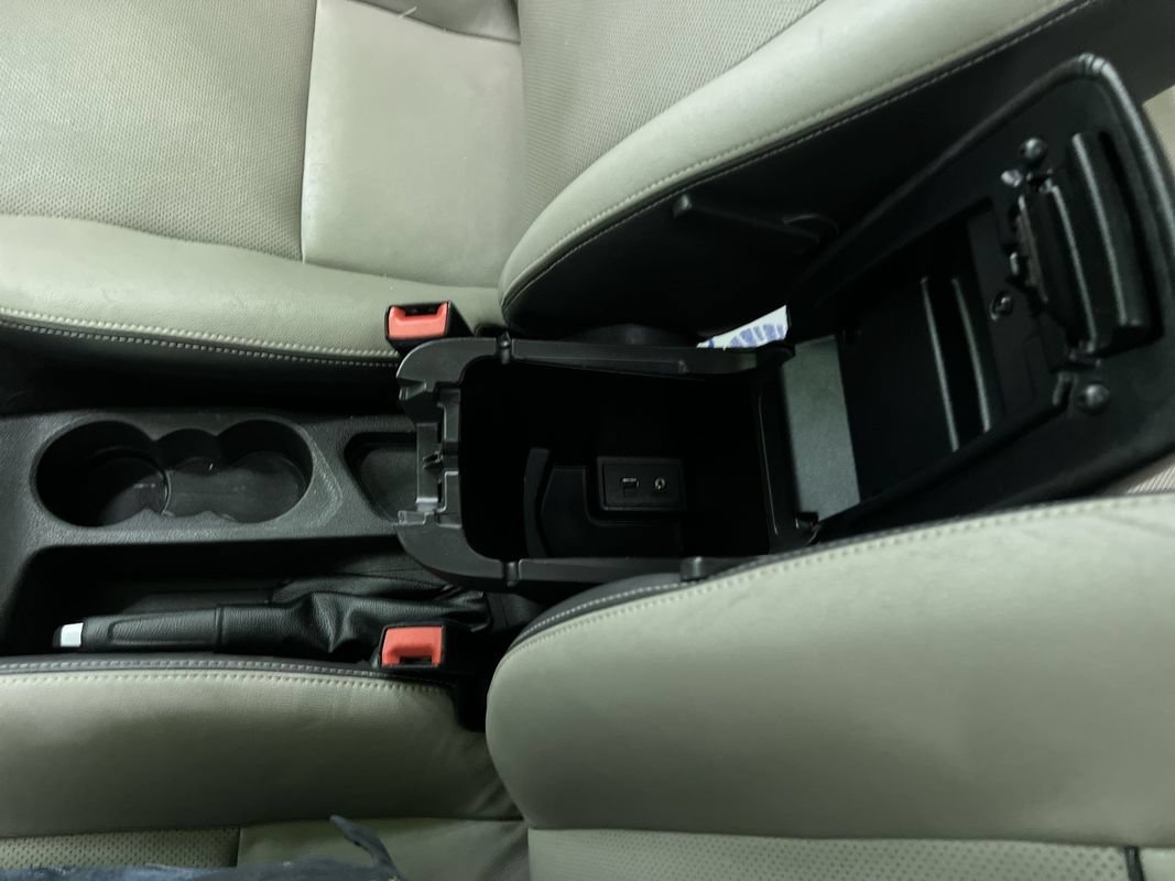 Used 2014 Ford Transit Connect Titanium FWD image 24