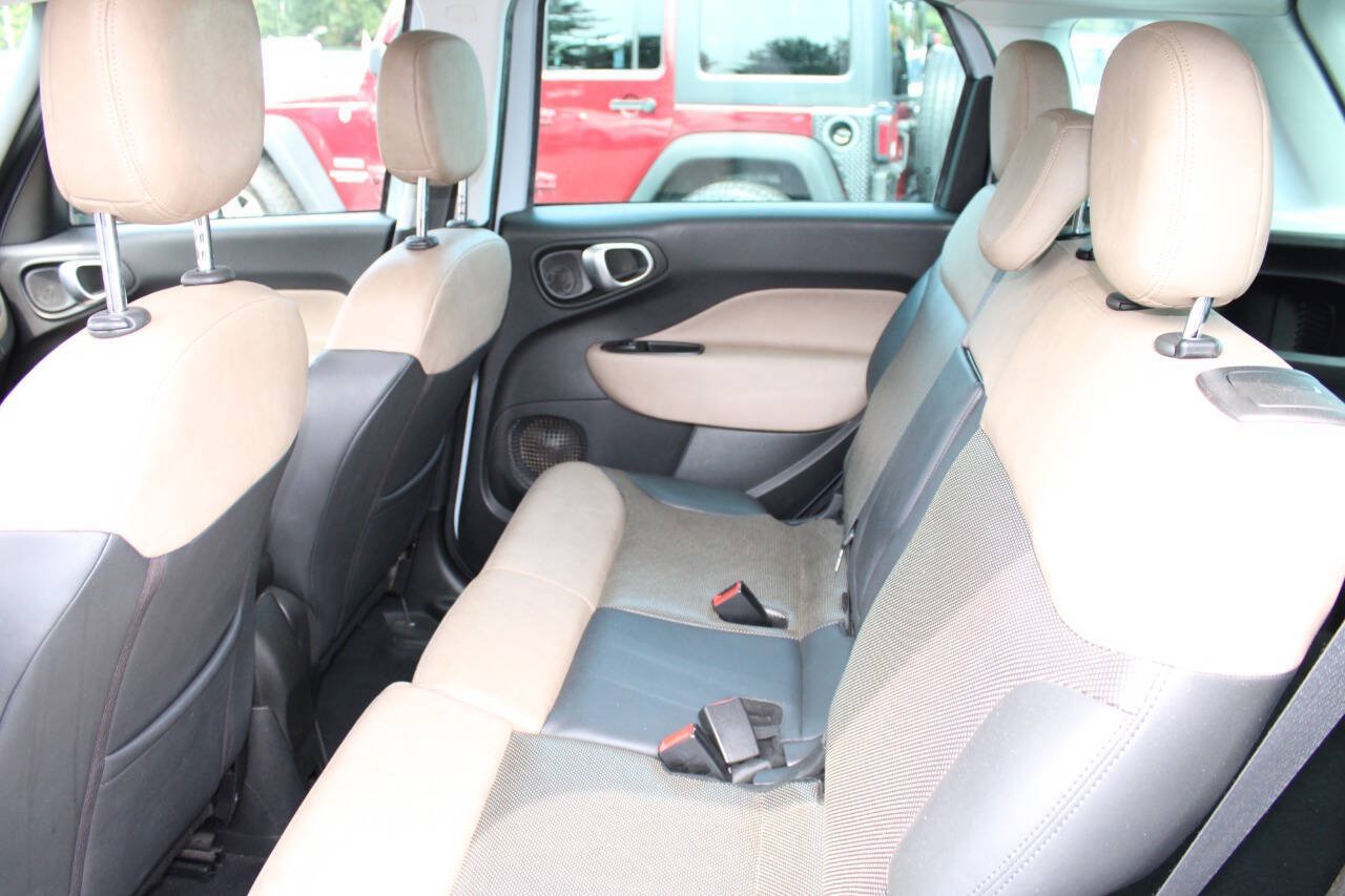 Used 2014 FIAT 500L Lounge FWD image 18