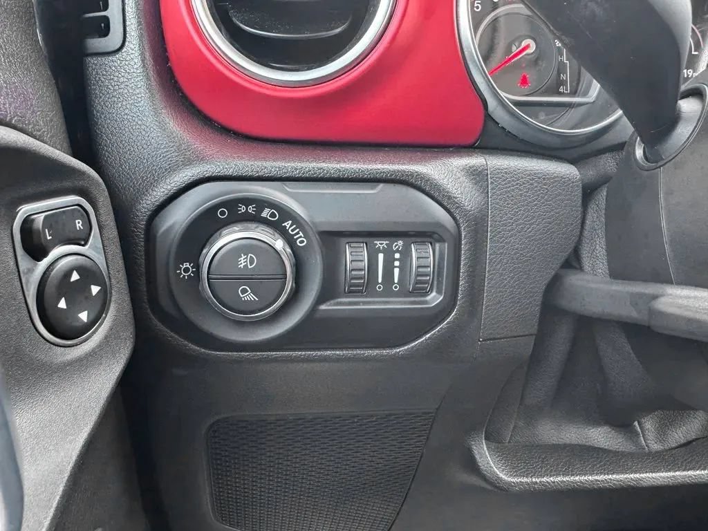 Used 2022 Jeep Gladiator Rubicon w/ Auxiliary Switch Group AWD/4WD image 22