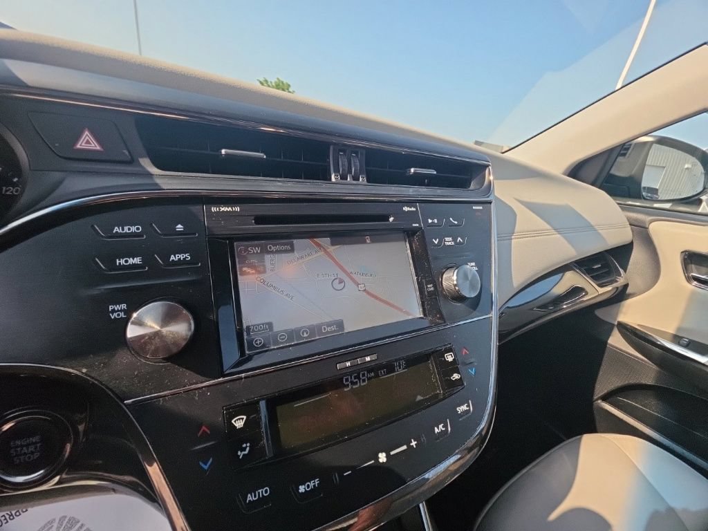 Used 2015 Toyota Avalon XLE Touring FWD image 19