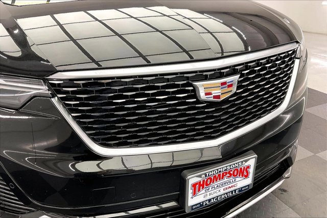 Used 2025 Cadillac XT6 Premium Luxury image 30