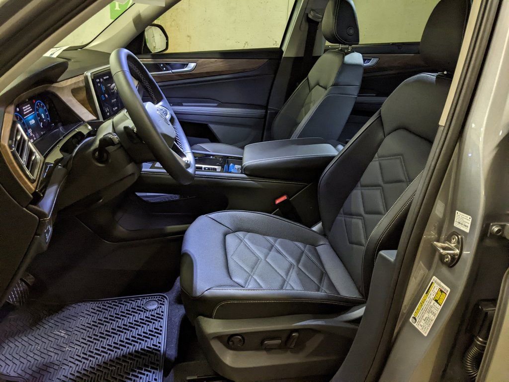 New 2026 Volkswagen Atlas SE image 11