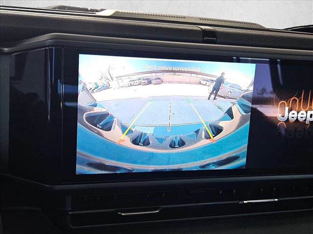 Used 2024 Jeep Wrangler Sport S image 13