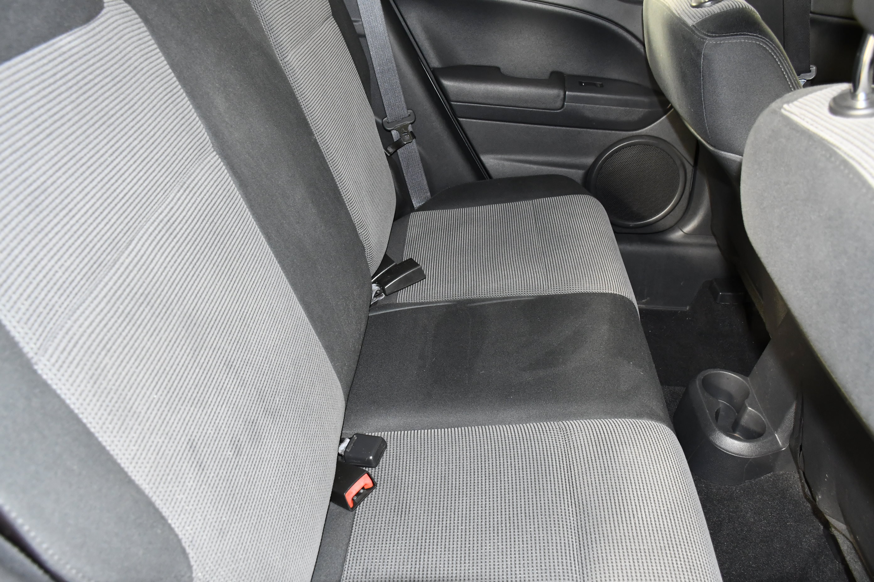 Used 2011 Dodge Caliber Mainstreet FWD image 35