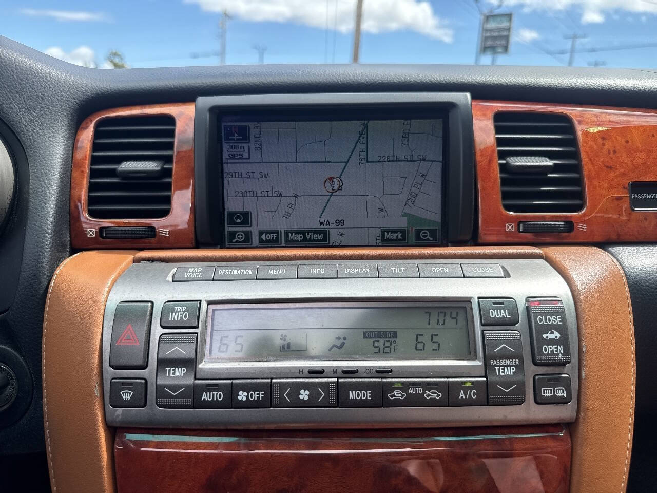 Used 2002 Lexus SC 430 Convertible RWD image 27