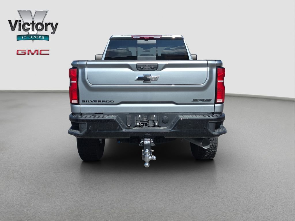 Used 2026 Chevrolet Silverado 2500 ZR2 w/ LPO, Dark Essentials Package AWD/4WD image 16