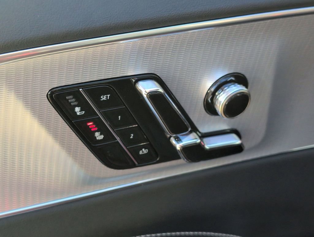 Certified 2024 Cadillac Lyriq Tech w/ Driver Assist Package image 20