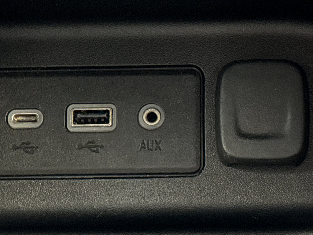 Used 2022 Chevrolet Equinox LS w/ LS Convenience Package image 29