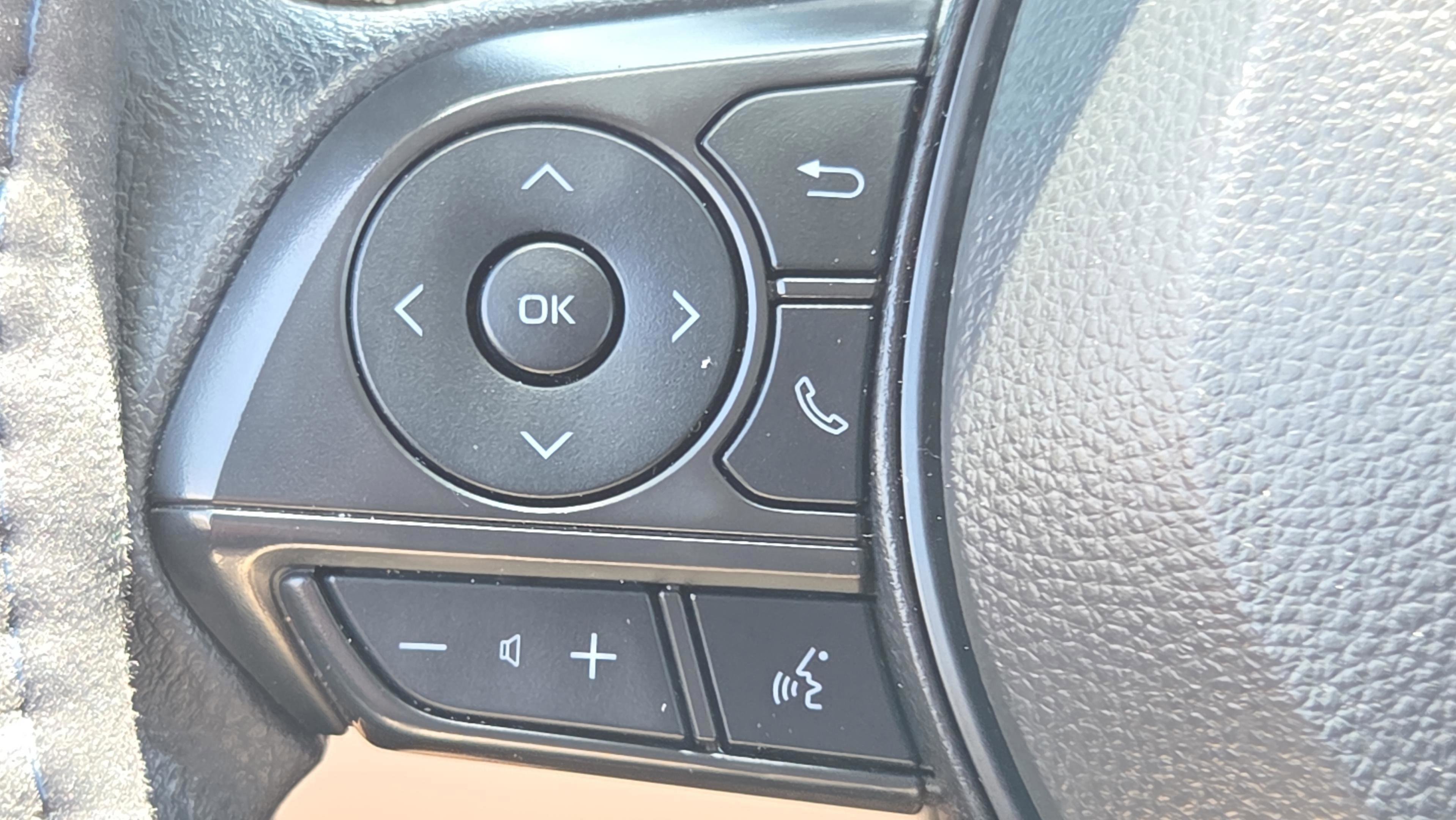 Certified 2024 Toyota Corolla Cross L FWD image 26