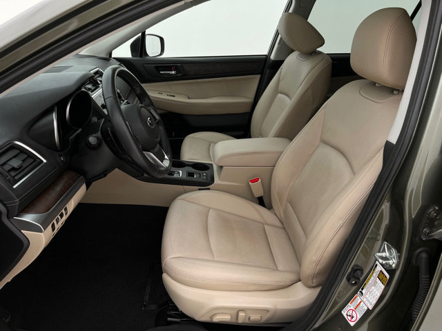 Used 2018 Subaru Outback 2.5i Limited AWD/4WD image 11