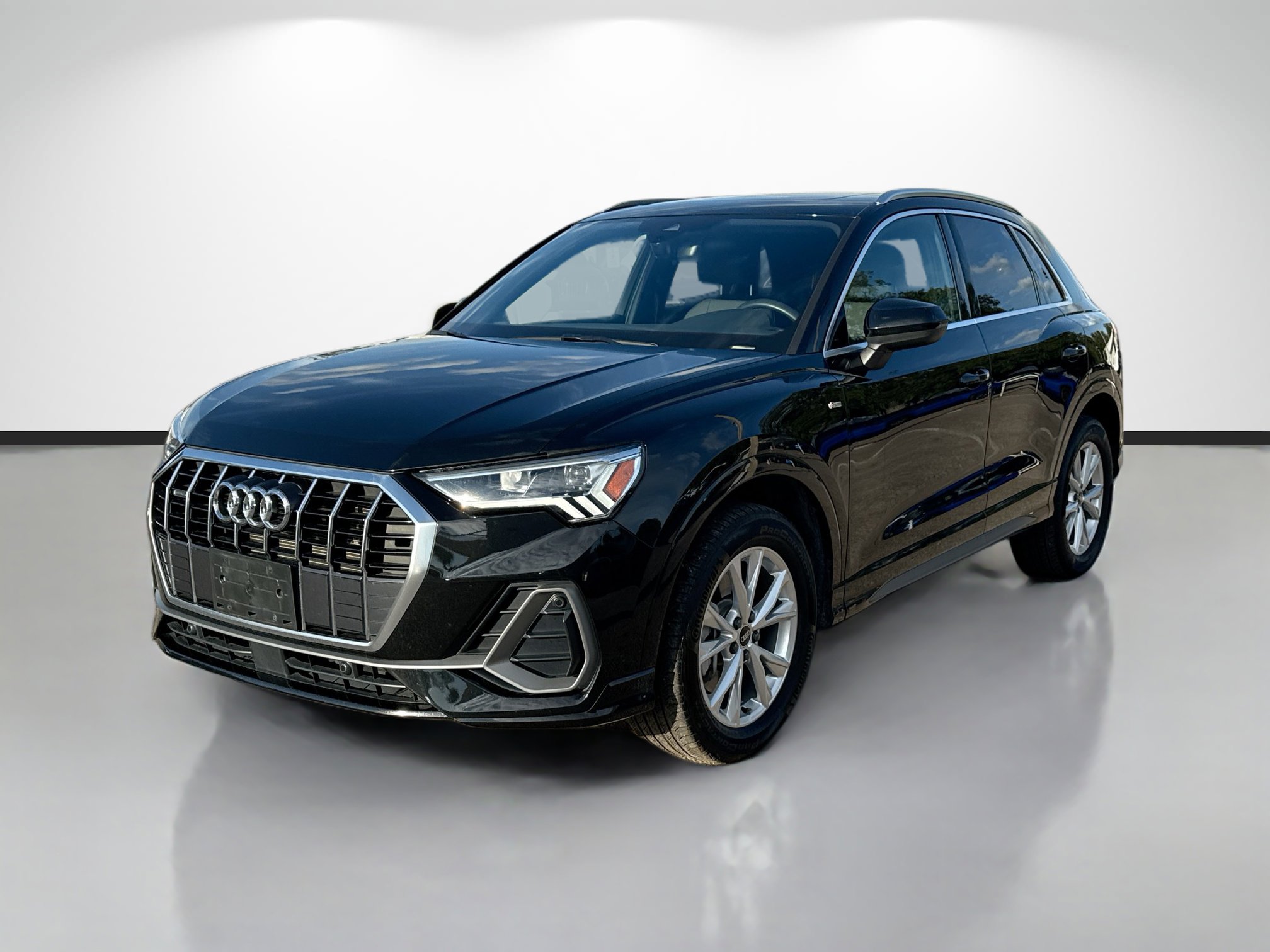 Used 2025 Audi Q3 2.0T Premium image 7