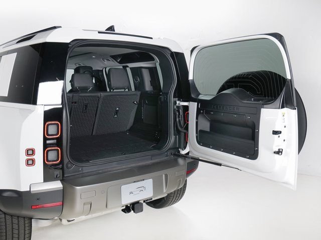 New 2026 Land Rover Defender 110 S AWD/4WD image 31