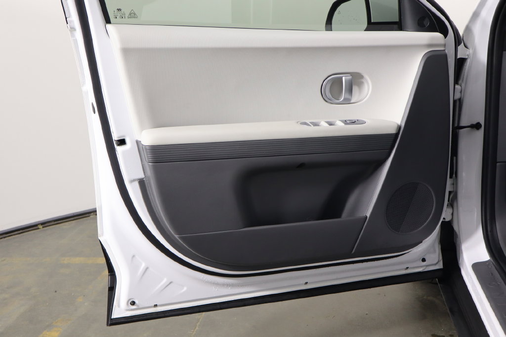 Used 2024 Hyundai Ioniq 5 SEL RWD image 13