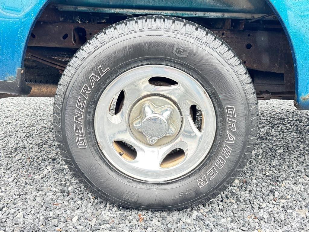 Used 2000 Ford F150 XL image 11