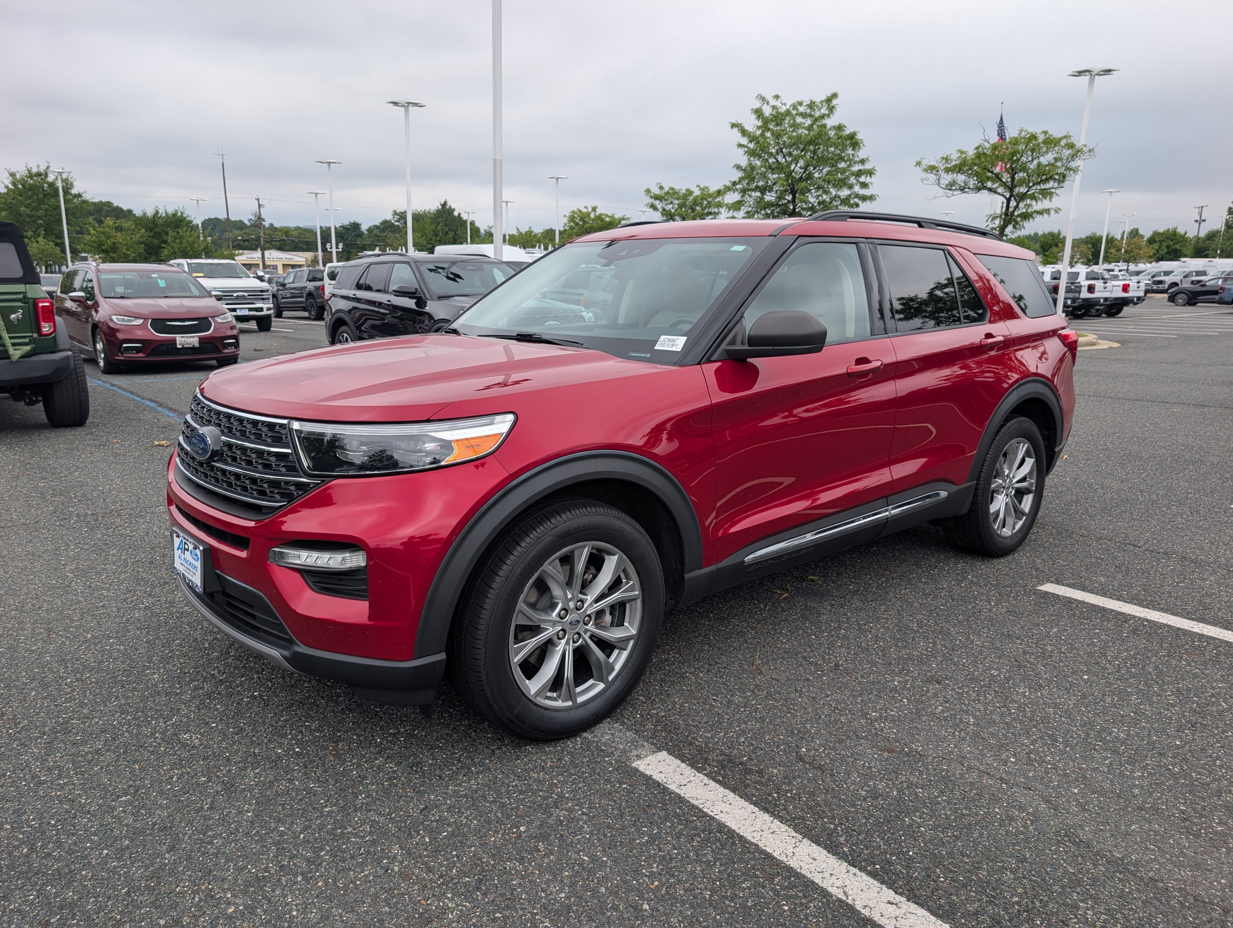 Certified 2020 Ford Explorer XLT w/ Equipment Group 202A AWD/4WD image 7