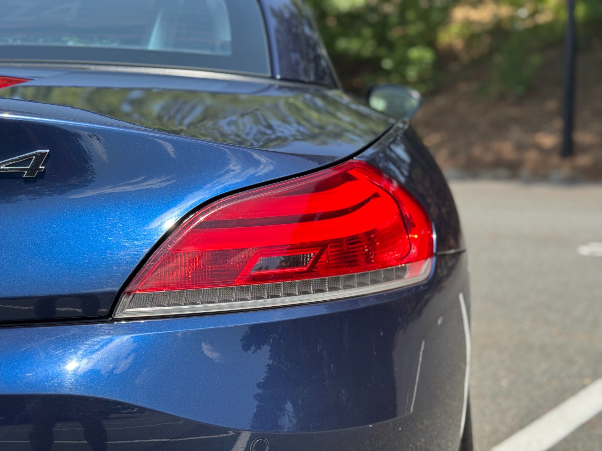 Used 2011 BMW Z4 sDrive35i RWD image 24