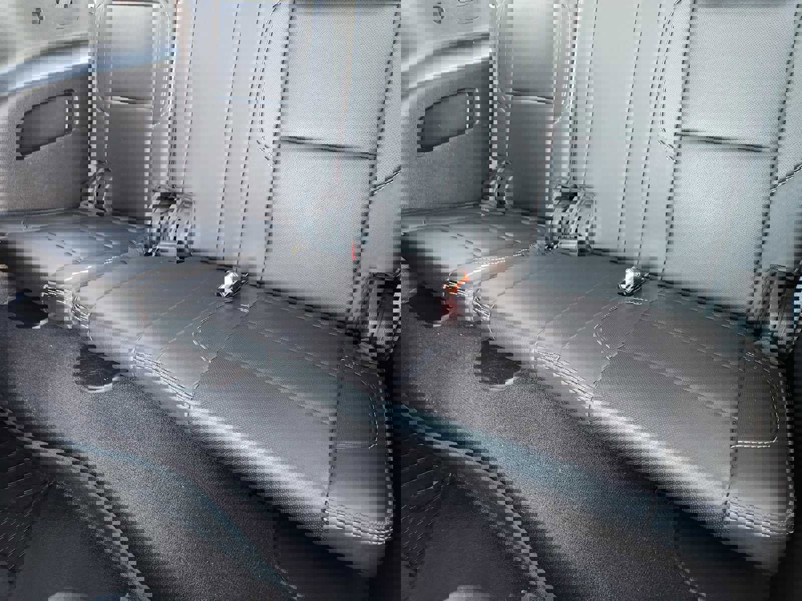 Used 2019 GMC Yukon XL Denali image 12