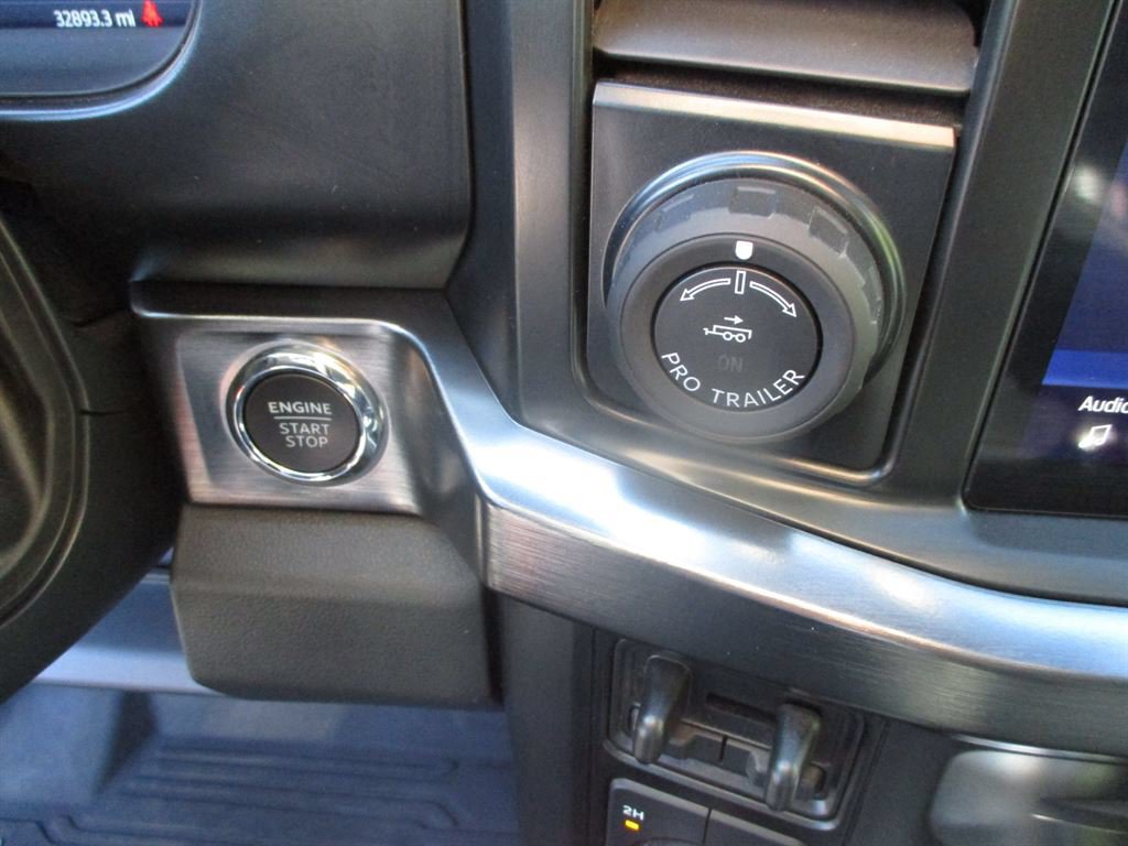 Used 2023 Ford F350 Lariat w/ Lariat Ultimate Package AWD/4WD image 19