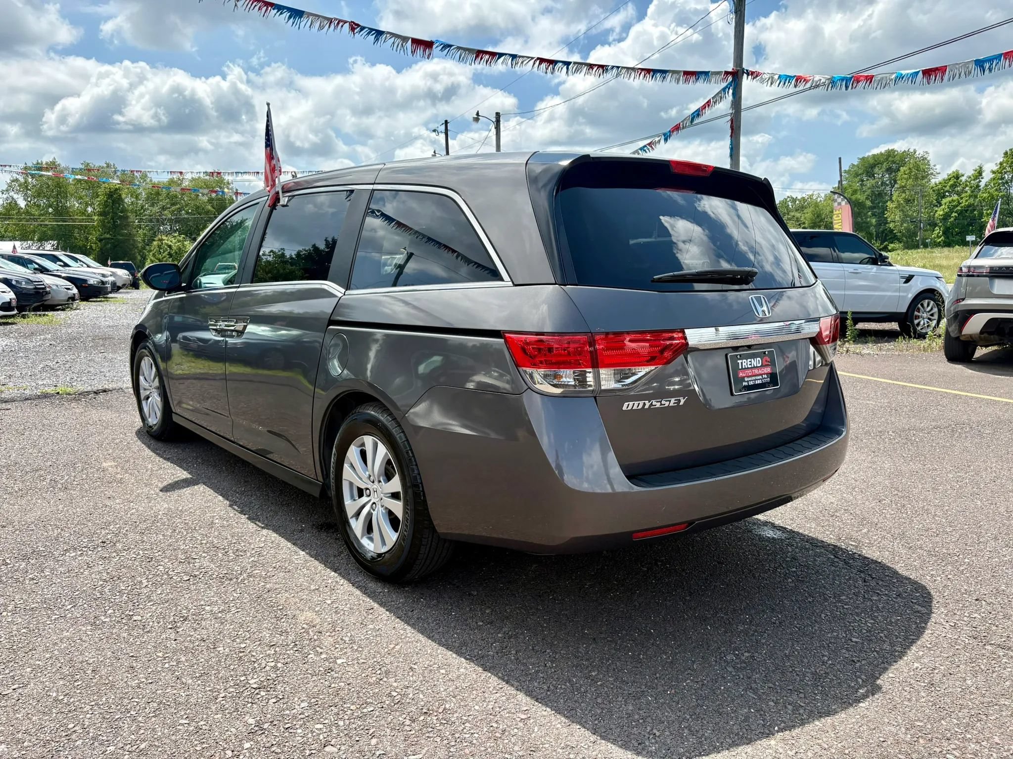 Used 2015 Honda Odyssey EX image 3