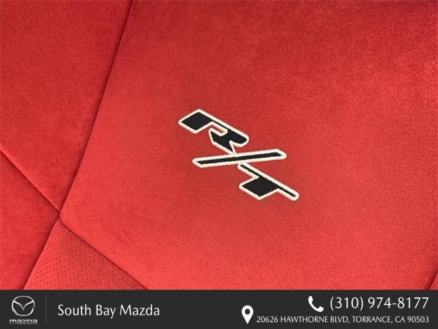 Used 2016 Dodge Challenger R/T Scat Pack w/ Leather Interior Group image 15