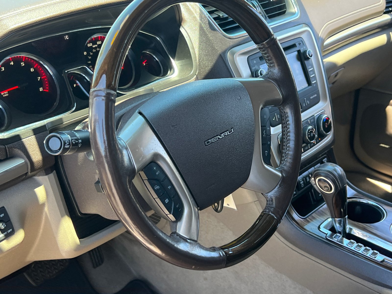 Used 2015 GMC Acadia Denali FWD image 9