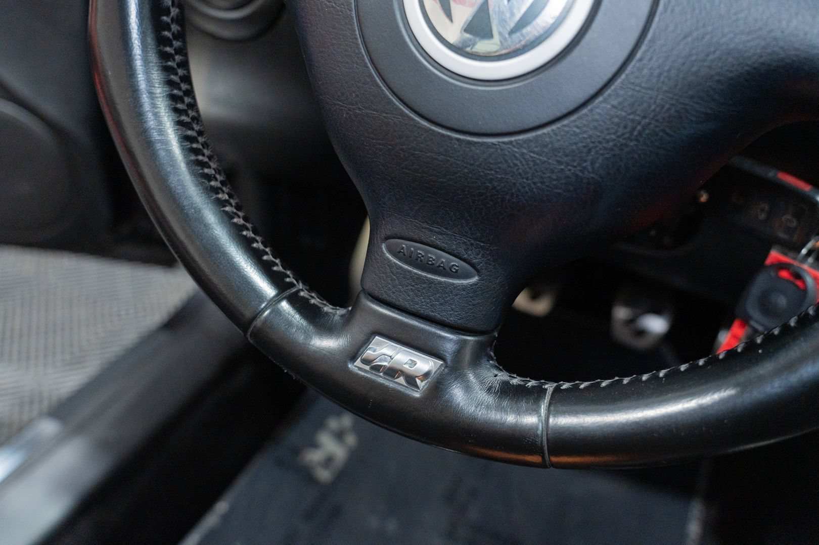 Used 2004 Volkswagen R32 AWD/4WD image 33