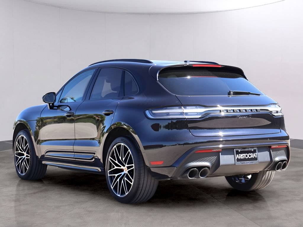 Certified 2024 Porsche Macan S w/ Premium Plus Package AWD/4WD image 3