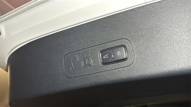 New 2026 Lincoln Aviator AWD image 17