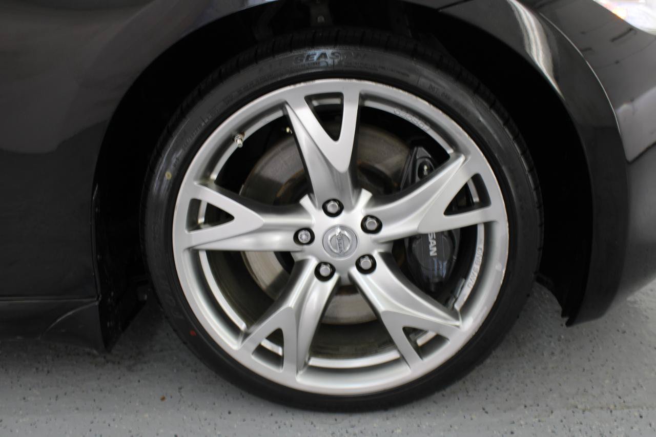 Used 2010 Nissan 370Z Touring w/ Sport Pkg RWD image 79