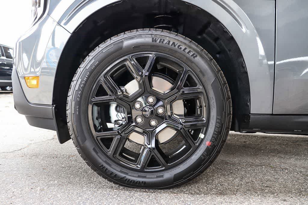 New 2026 Ford Maverick Lariat w/ Black Appearance Package image 11