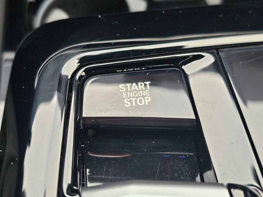 Used 2026 BMW 530i xDrive w/ Premium Package image 39