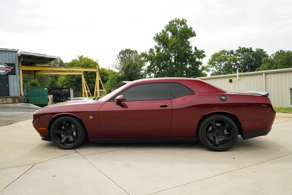 Used 2018 Dodge Challenger R/T Scat Pack RWD image 23