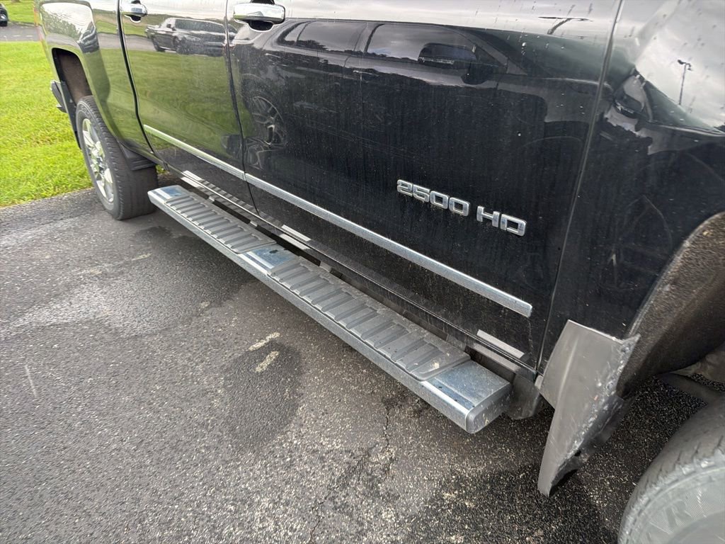 Used 2019 Chevrolet Silverado 2500 LTZ w/ Duramax Plus Package AWD/4WD image 3