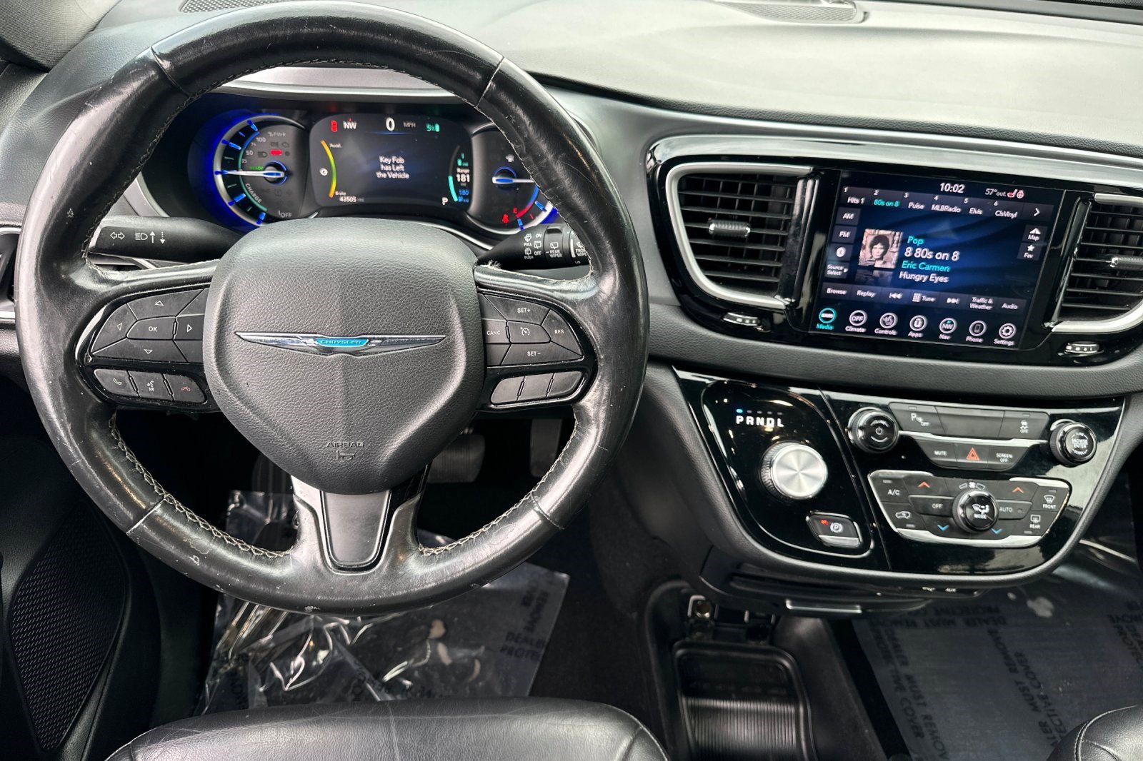 Used 2020 Chrysler Pacifica Touring-L w/ S Appearance Package image 28