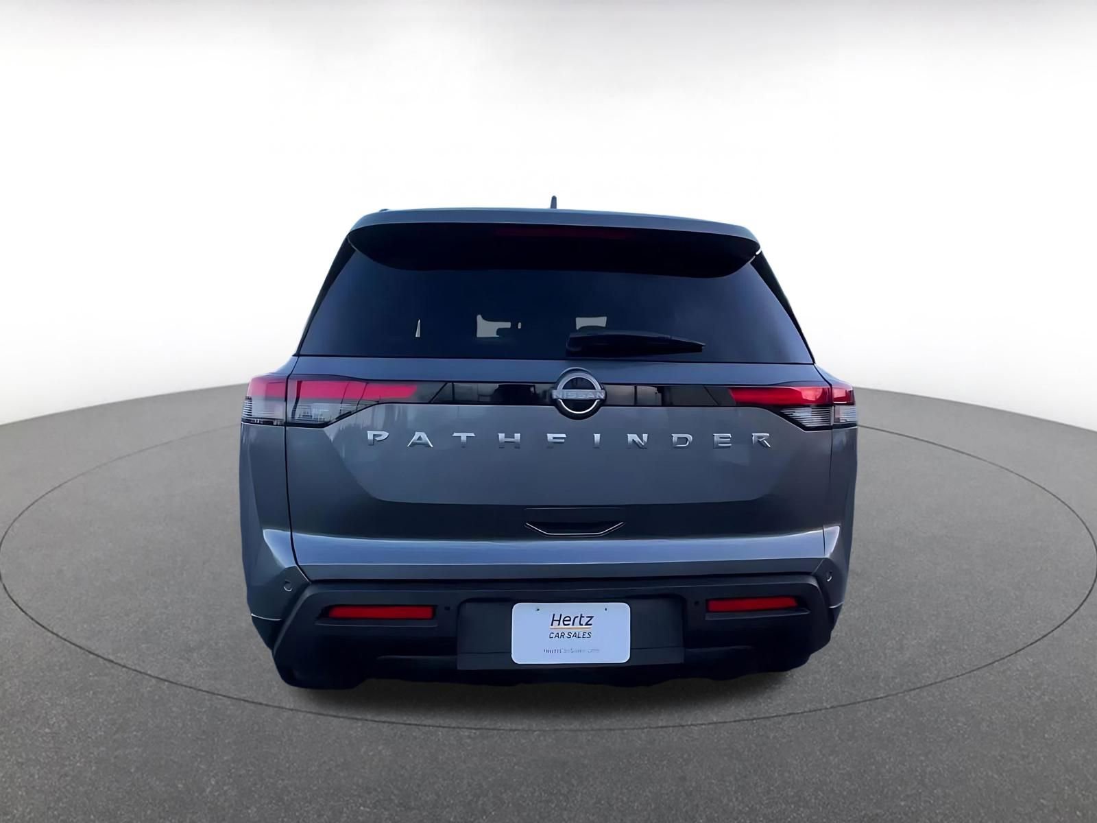 Used 2025 Nissan Pathfinder SV image 12