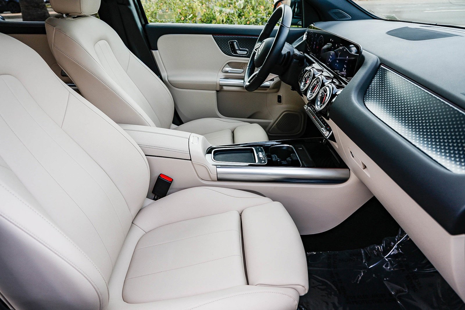 Certified 2025 Mercedes-Benz GLA 250 GLA 250 image 16