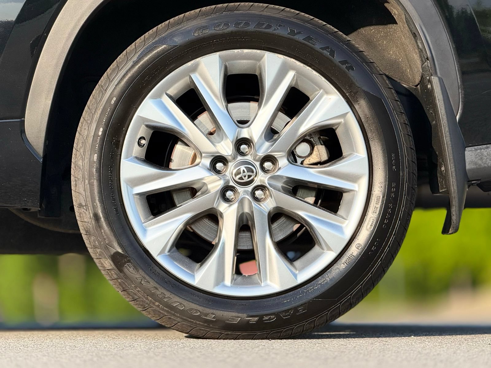 Used 2020 Toyota Highlander Limited AWD/4WD image 19