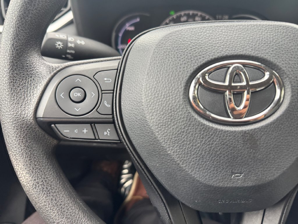 Used 2025 Toyota RAV4 XLE w/ Convenience Package AWD/4WD image 30