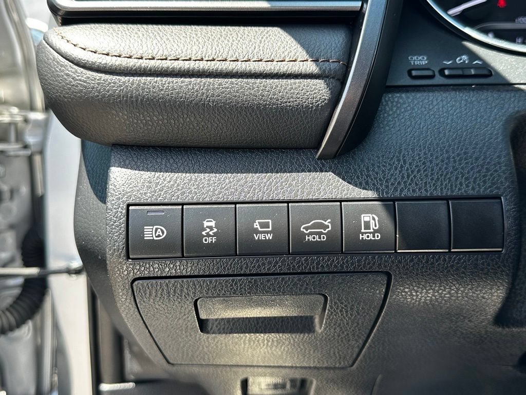 Used 2019 Toyota Camry XLE w/ Driver Assist Package FWD image 23