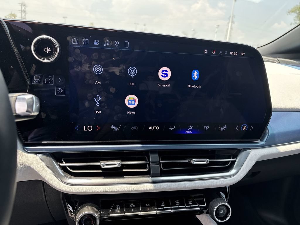 New 2026 Chevrolet Equinox EV LT AWD/4WD image 14