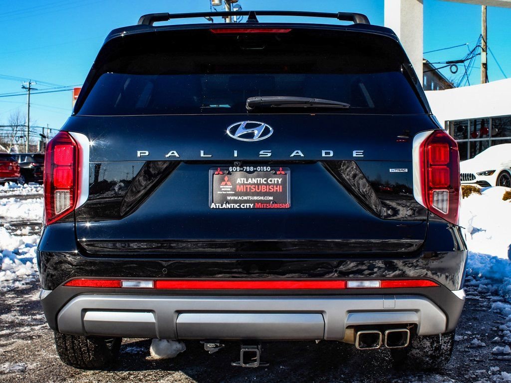 Used 2023 Hyundai Palisade Limited AWD/4WD image 5