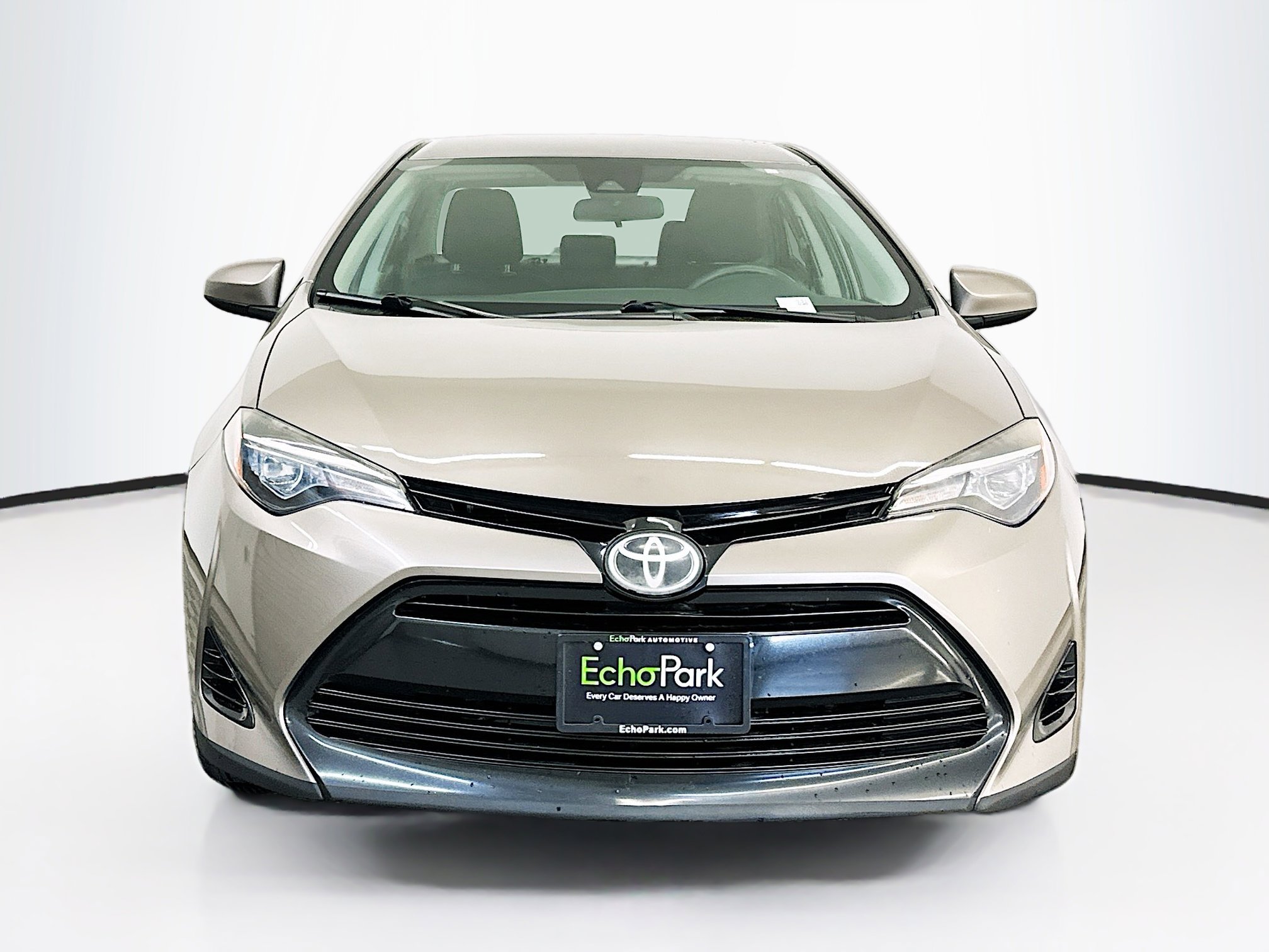 Used 2018 Toyota Corolla LE w/ Body Protection Package FWD image 2