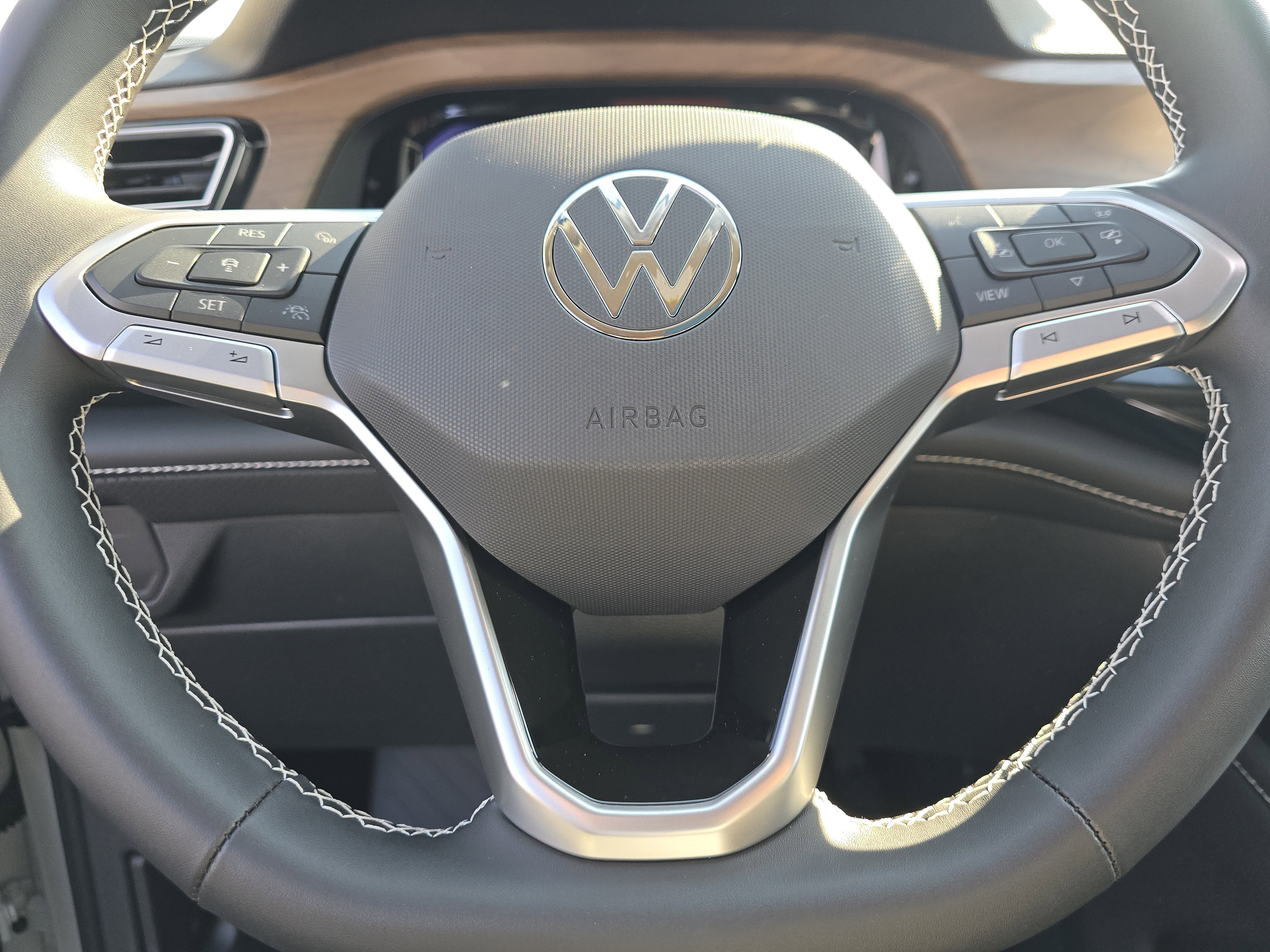 New 2026 Volkswagen Atlas SE image 21