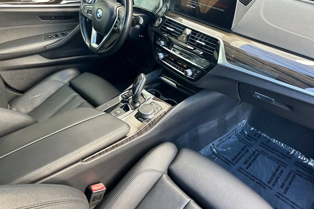 Used 2018 BMW 530i RWD image 16