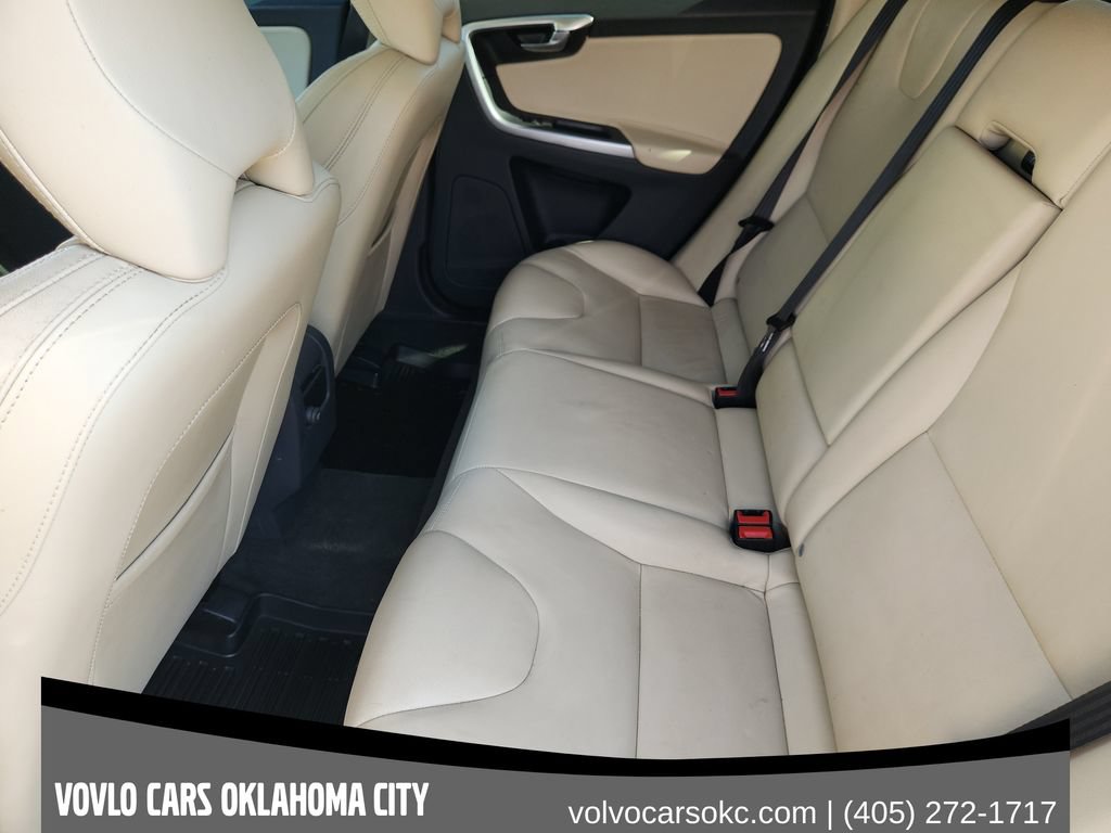 Used 2017 Volvo XC60 T6 Dynamic w/ Preferred Option Package AWD/4WD image 25