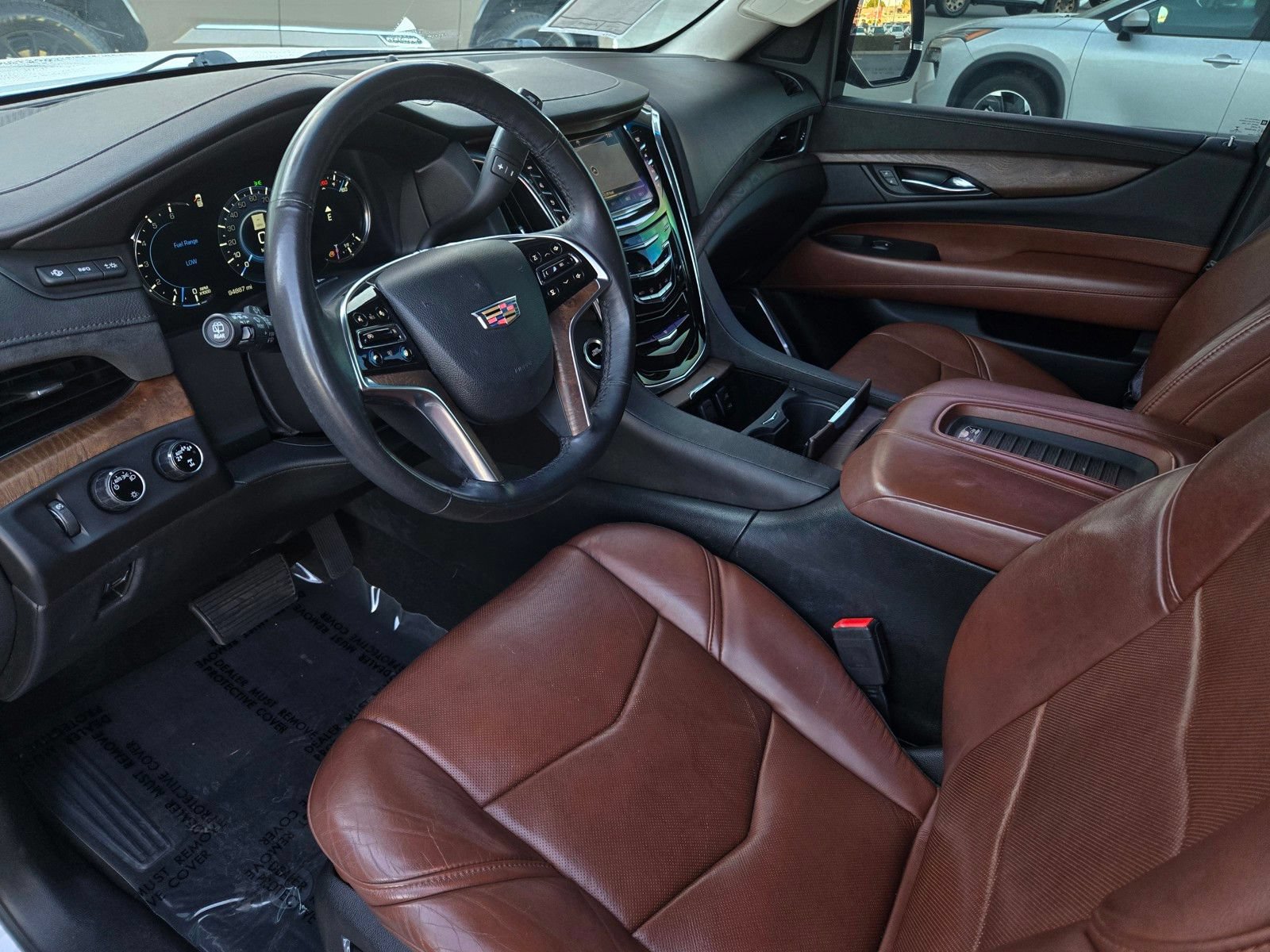 Used 2017 Cadillac Escalade Premium Luxury AWD/4WD image 8