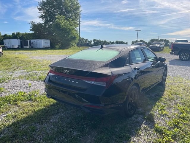 Used 2023 Hyundai Elantra SEL FWD image 6