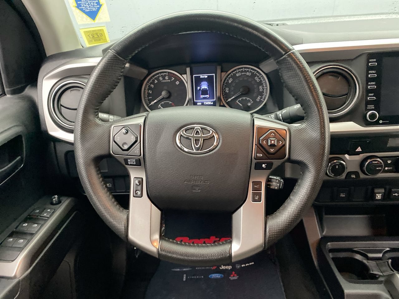 Used 2021 Toyota Tacoma SR5 AWD/4WD image 16