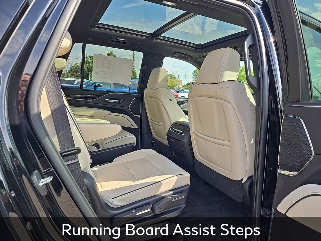 Used 2022 Cadillac Escalade Sport w/ Touring Package AWD/4WD image 14